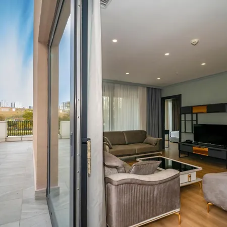 Rusel Park Nocleg ze śniadaniem 4*