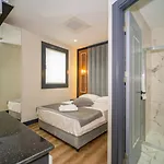 Rusel Park Bed & Breakfast 4*