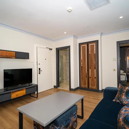 Oda ve Kahvaltı Rusel Park 4*