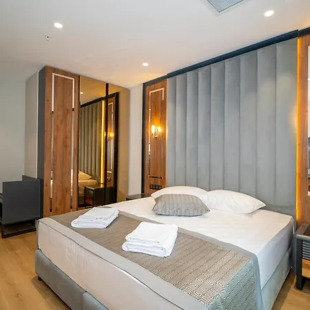 Oda ve Kahvaltı Rusel Park 4*