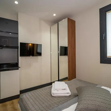 ベッド・アンド・ブレックファスト Rusel Park